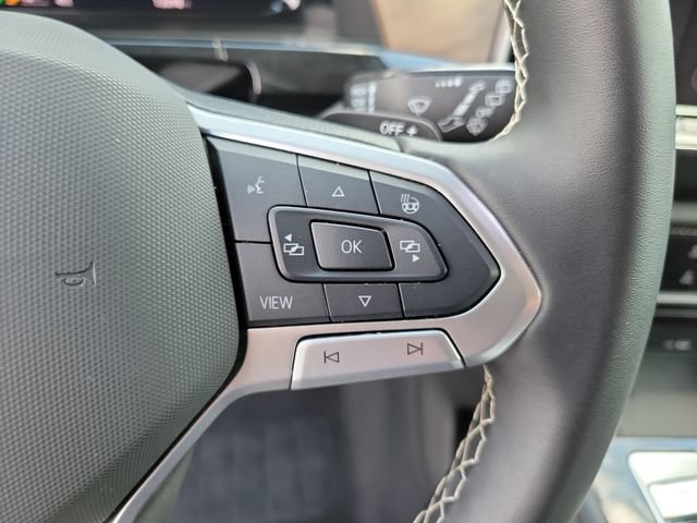 Used 2025 Volkswagen Atlas SE AWD/4WD image 32