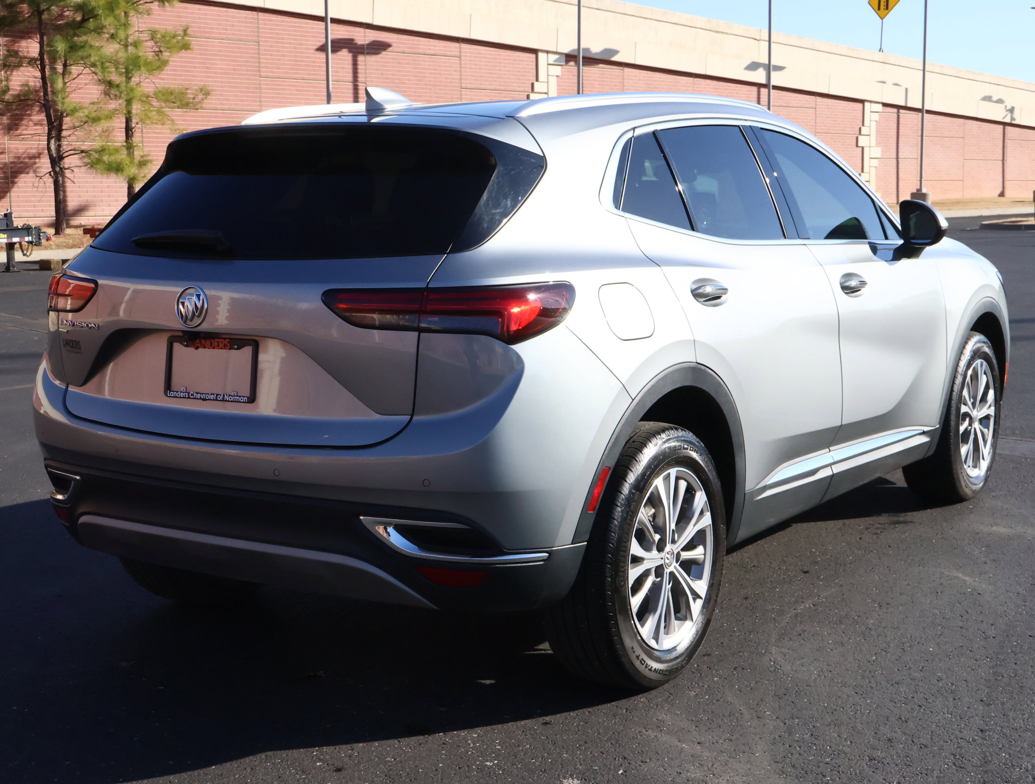 Used 2023 Buick Envision Preferred image 29