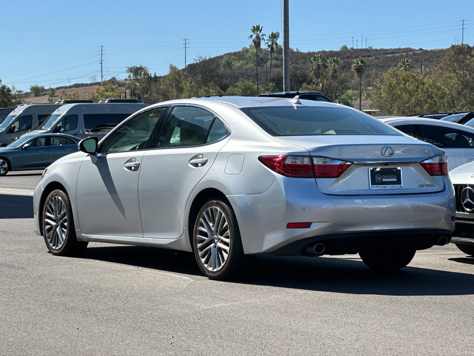 Used 2014 Lexus ES 350 w/ Luxury Package FWD image 5