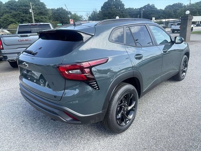 New 2026 Chevrolet Trax LT w/ Sunroof Package FWD image 3