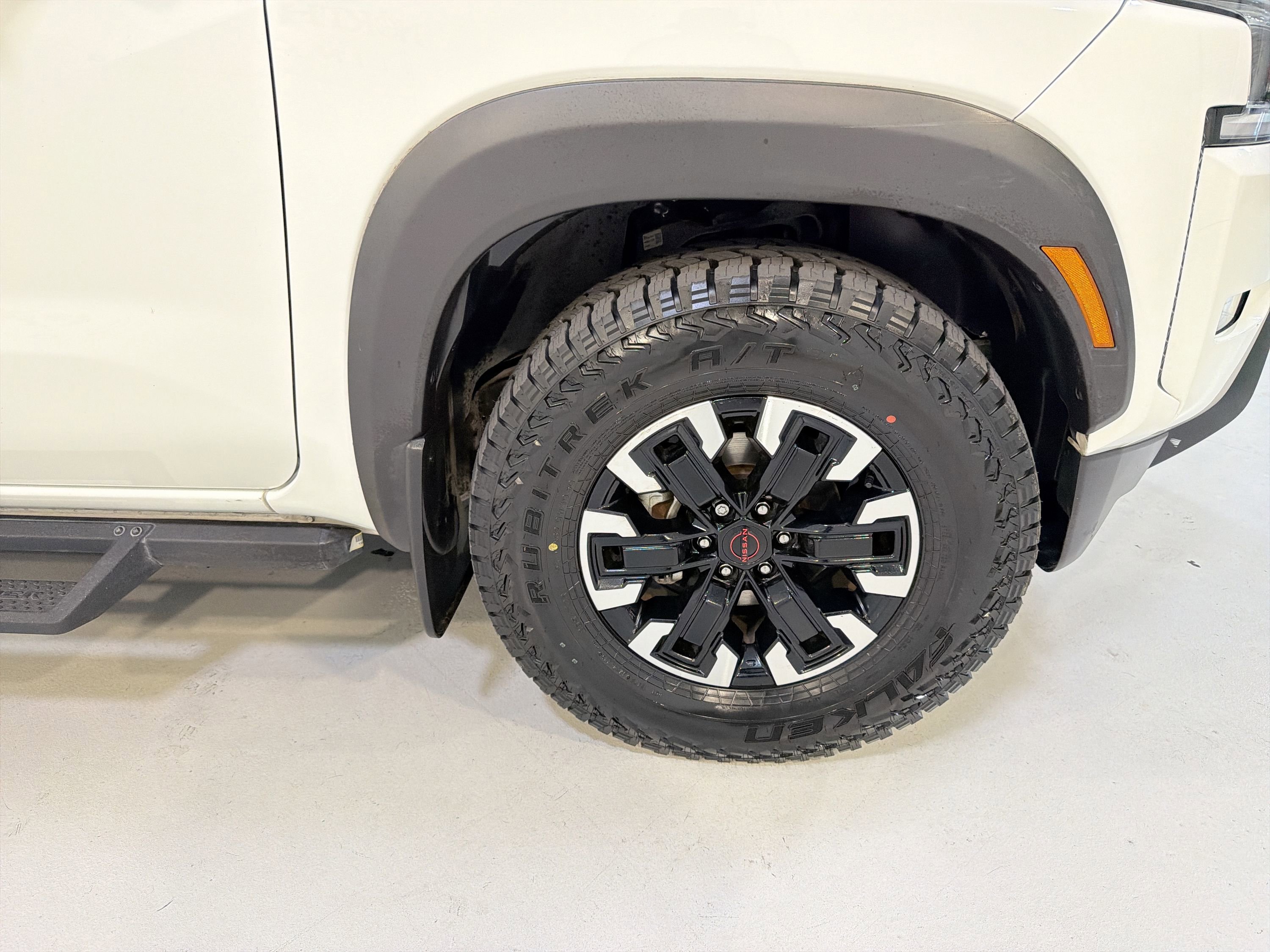Used 2022 Nissan Frontier Pro-X RWD image 29