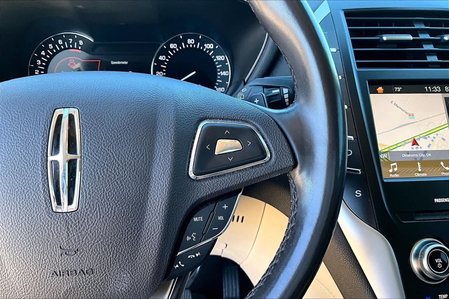 Used 2019 Lincoln MKC Select w/ Select Plus Package FWD image 22