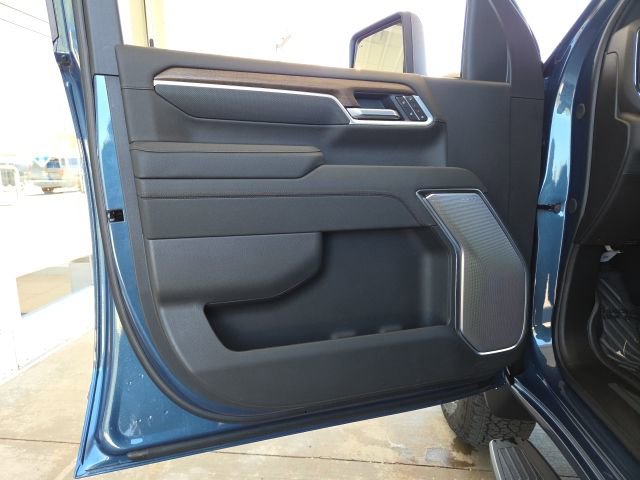 New 2026 Chevrolet Silverado 2500 High Country w/ Z71 Off-Road Package image 24