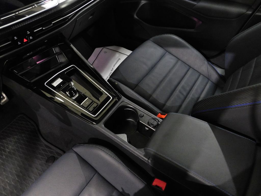 Used 2025 Volkswagen Golf R Black Edition image 67