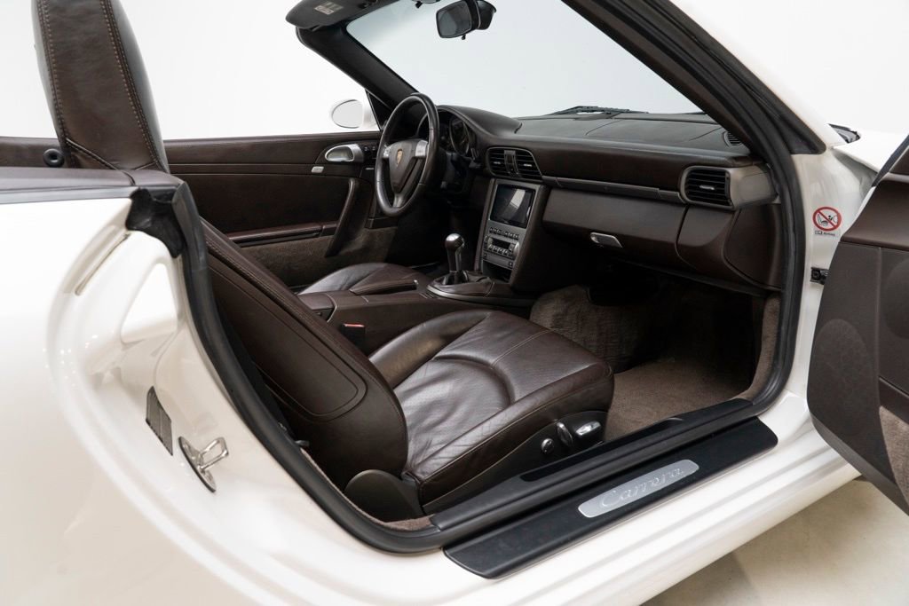 Used 2006 Porsche 911 Carrera image 43