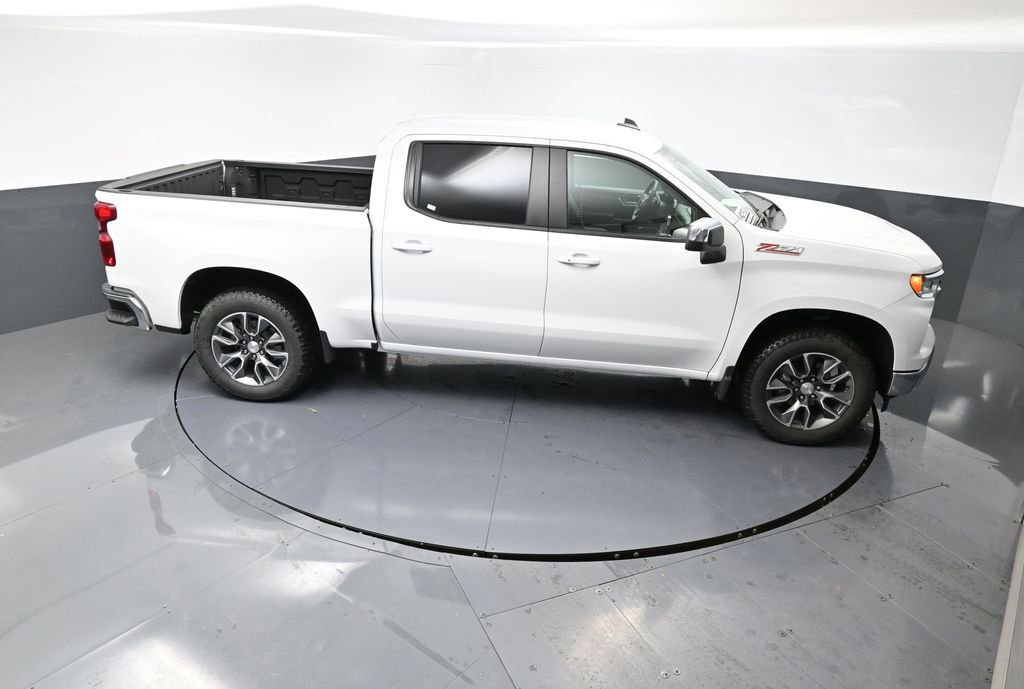 New 2025 Chevrolet Silverado 1500 LT image 38