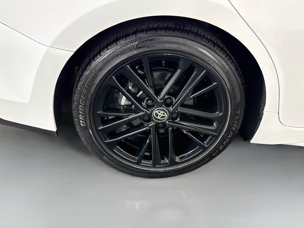 Used 2025 Toyota Camry SE FWD image 32