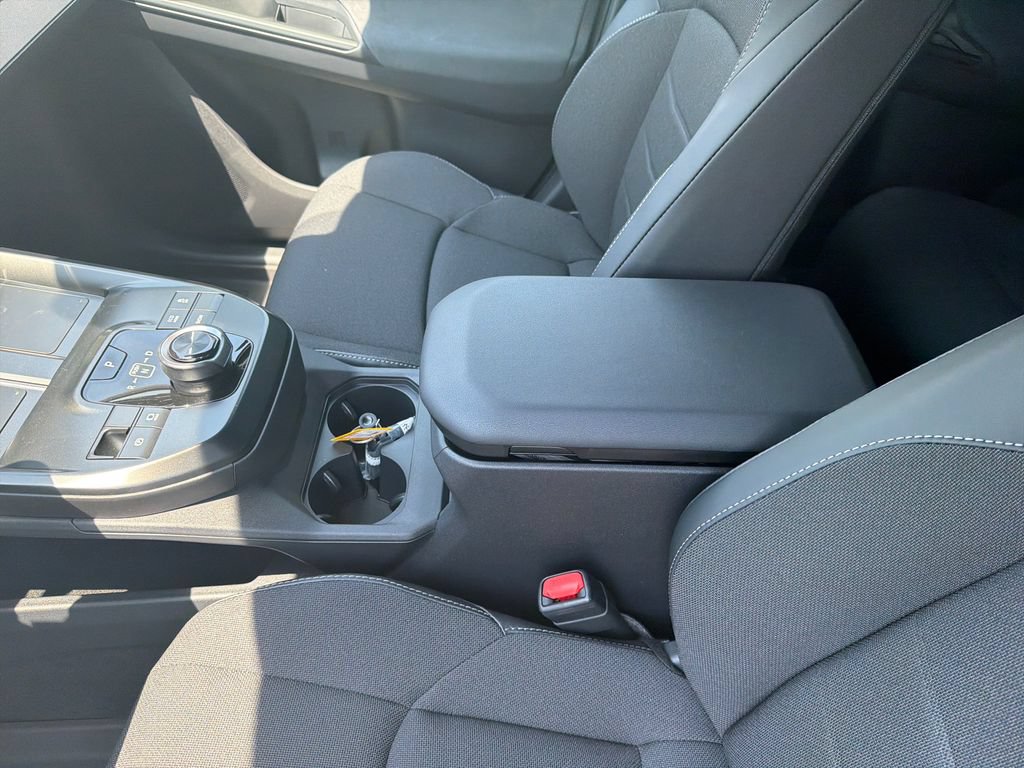 New 2026 Toyota C-HR AWD/4WD image 27