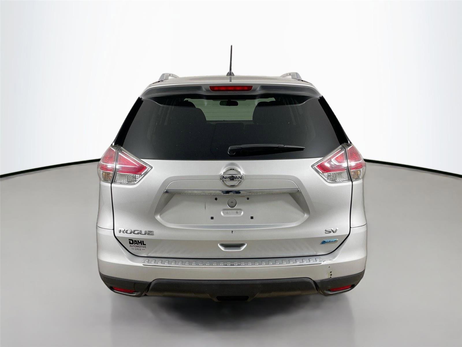 Used 2014 Nissan Rogue SV FWD image 12