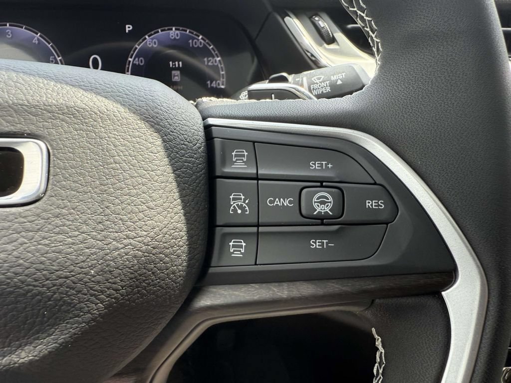 New 2027 Jeep Grand Cherokee Limited AWD/4WD image 23