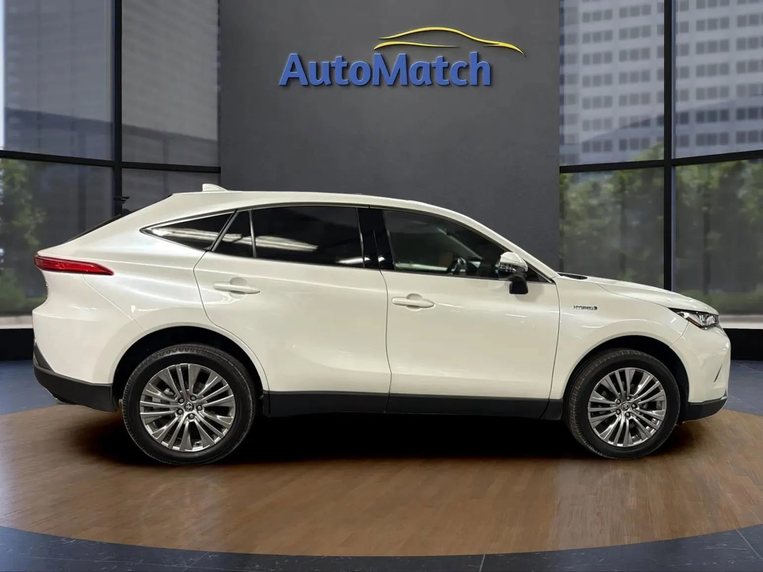 Used 2021 Toyota Venza Limited w/ Advanced Technology Package image 12