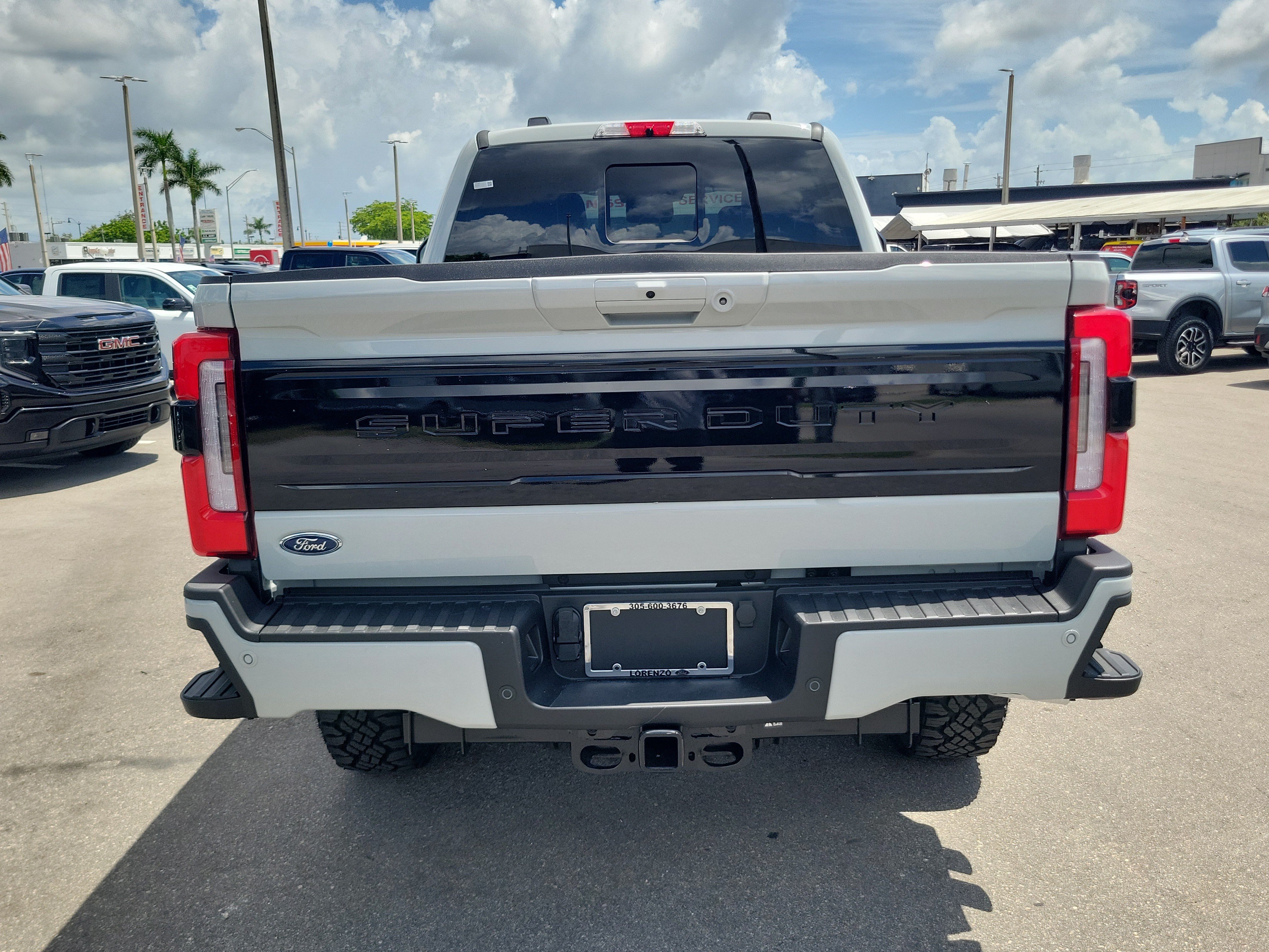 New 2026 Ford F350 Platinum w/ Tremor Off-Road Package AWD/4WD image 5