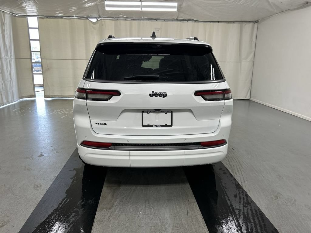 New 2026 Jeep Grand Cherokee L Limited AWD/4WD image 9