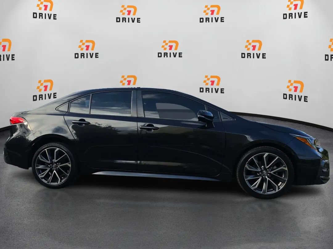Used 2022 Toyota Corolla SE FWD image 4