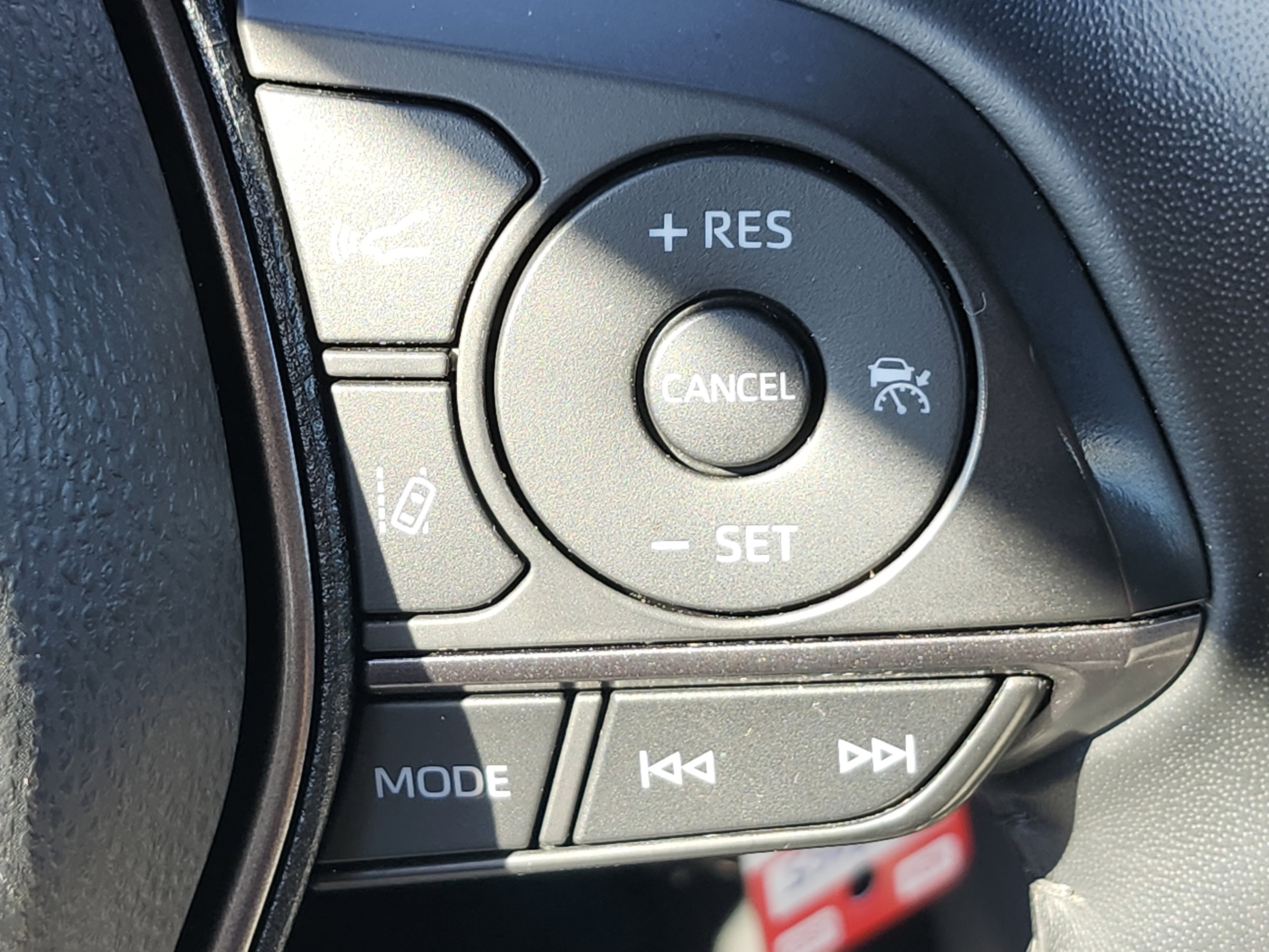 Used 2023 Toyota Camry SE image 30