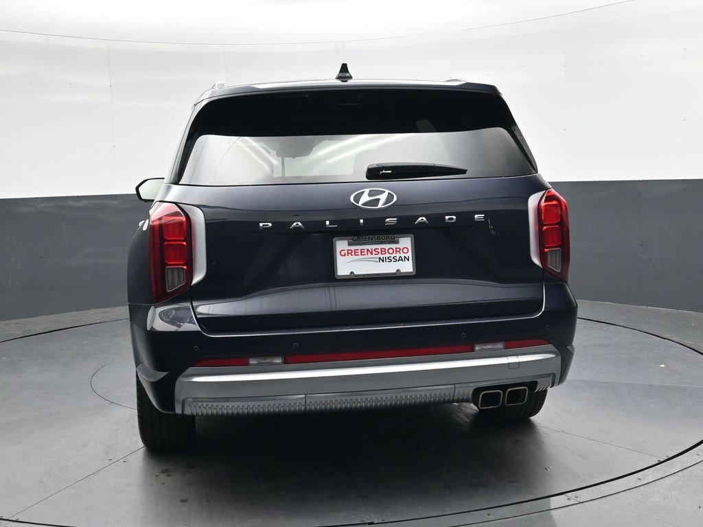 Used 2024 Hyundai Palisade Calligraphy image 5