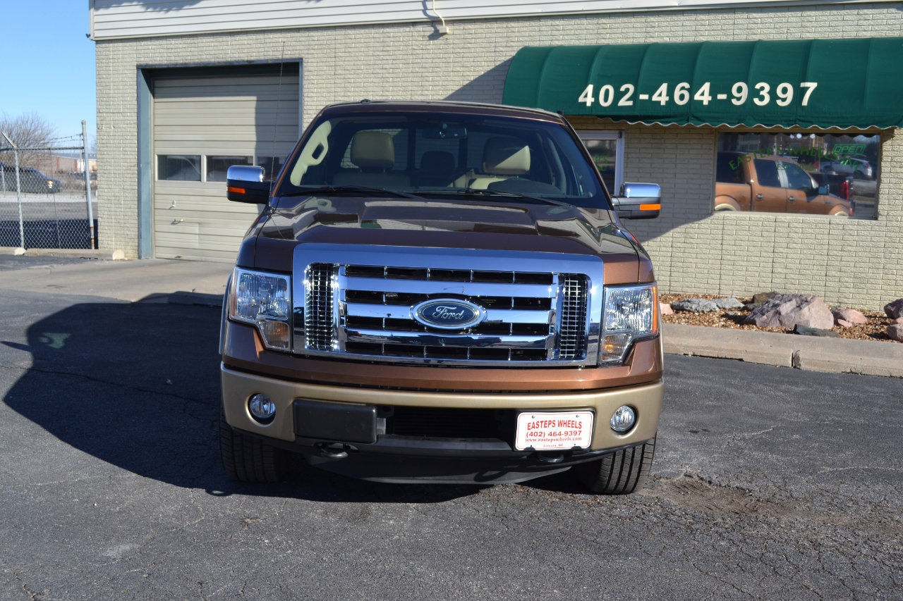 Used 2011 Ford F150 Lariat w/ Lariat Chrome Pkg image 2