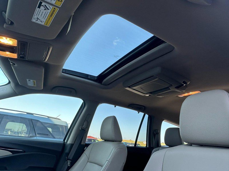 Used 2021 Honda Pilot Touring image 10
