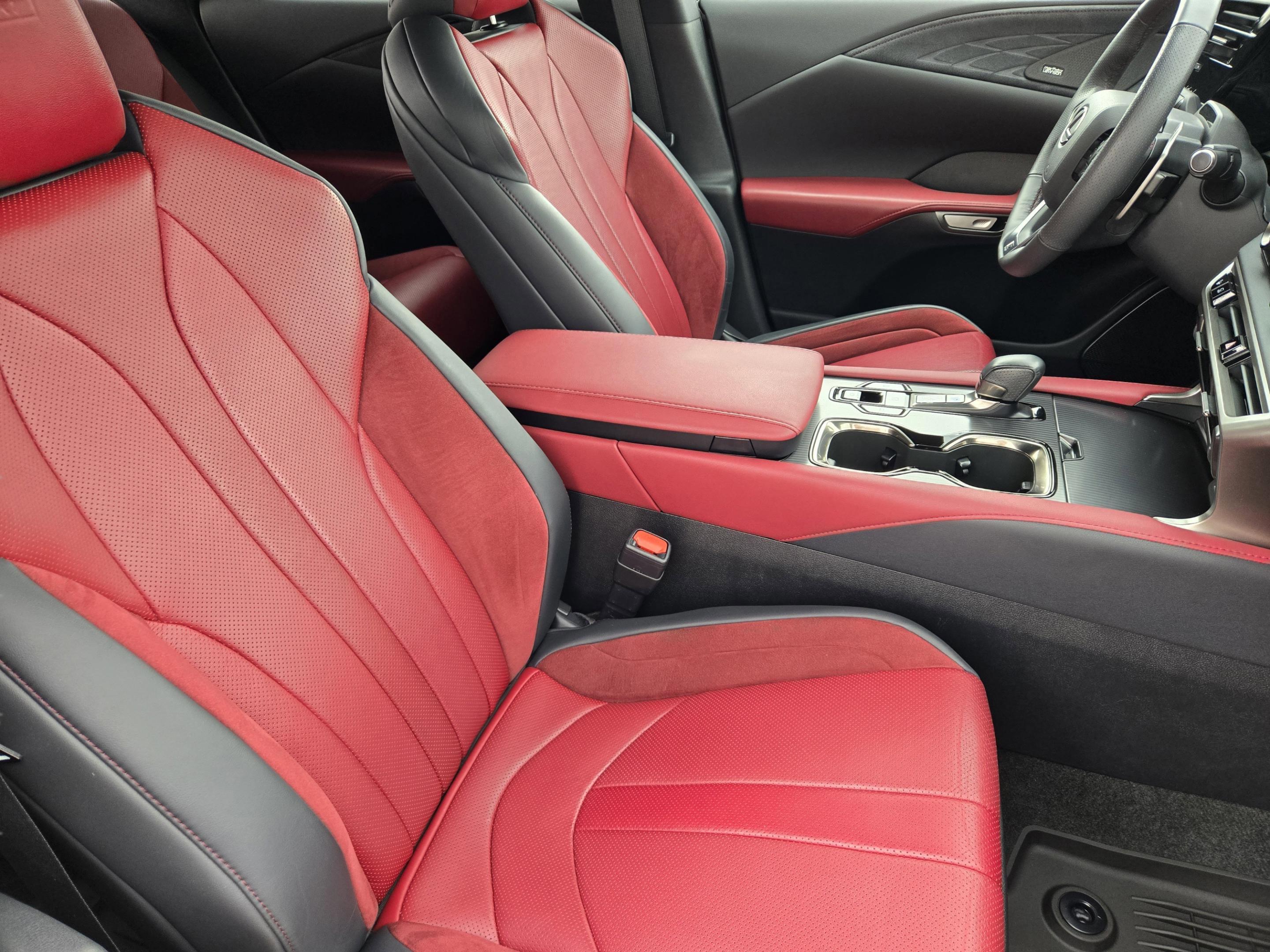 Certified 2024 Lexus RX 500h F Sport w/ Convenience Package image 22