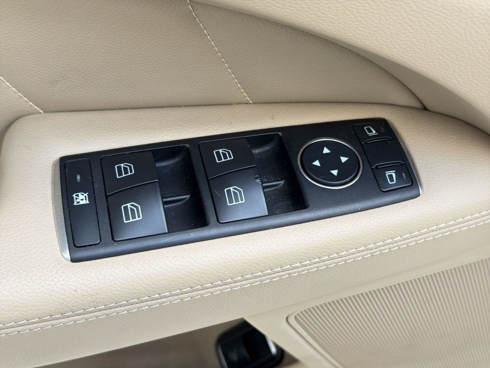 Used 2014 Mercedes-Benz CLS 550 4MATIC image 20