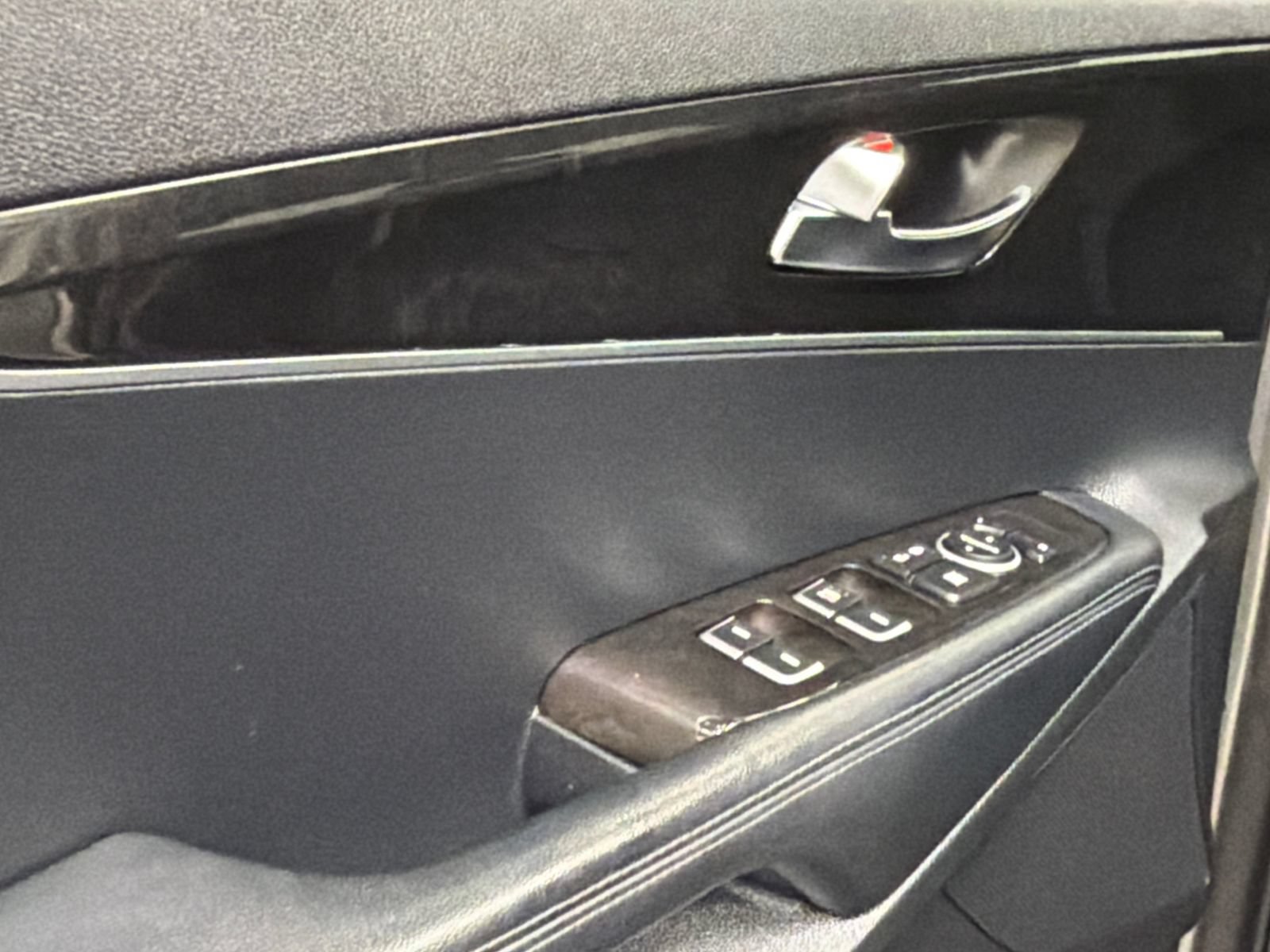 Used 2016 Kia Sorento LX AWD/4WD image 17