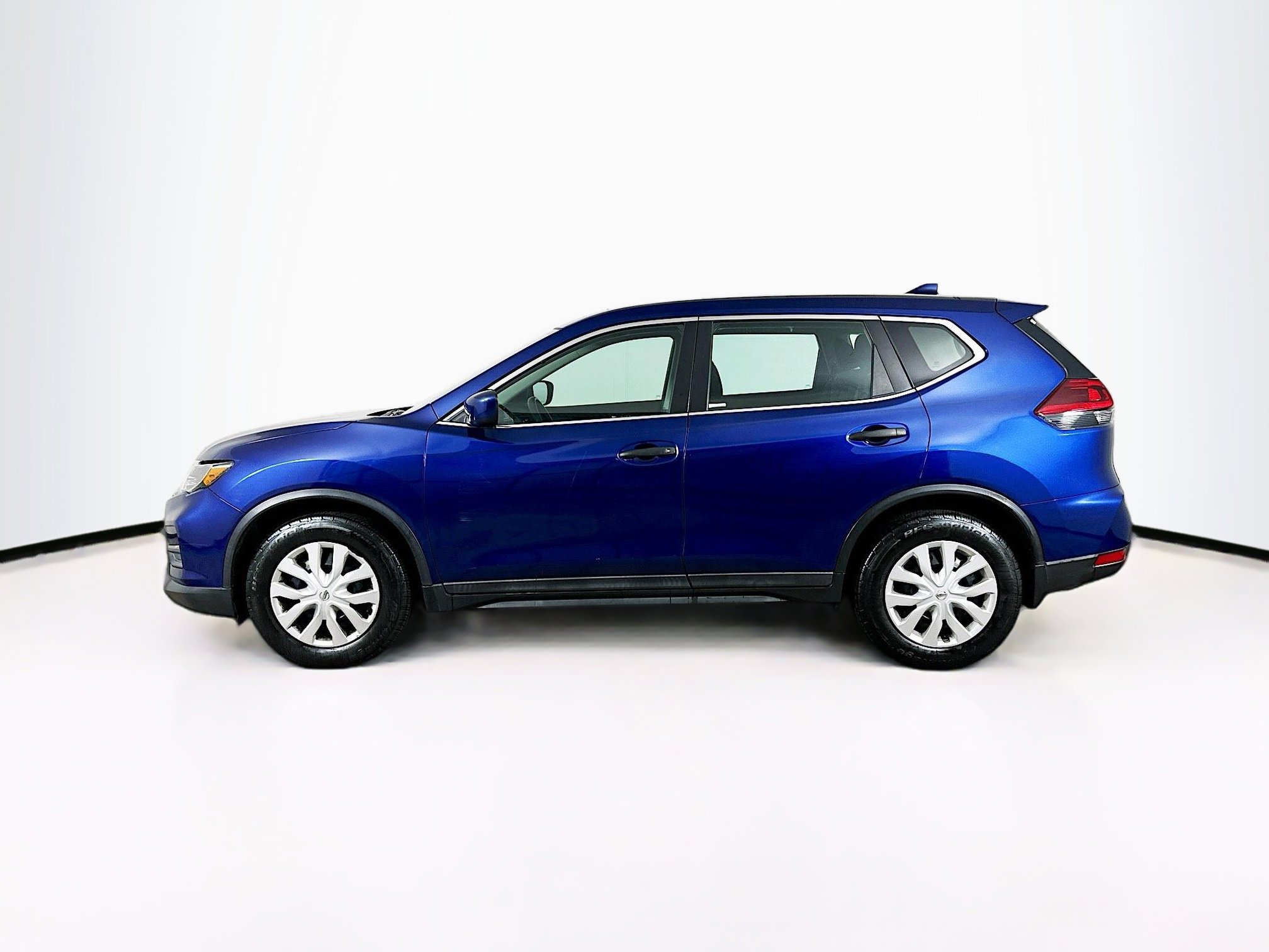 Used 2020 Nissan Rogue S FWD image 4