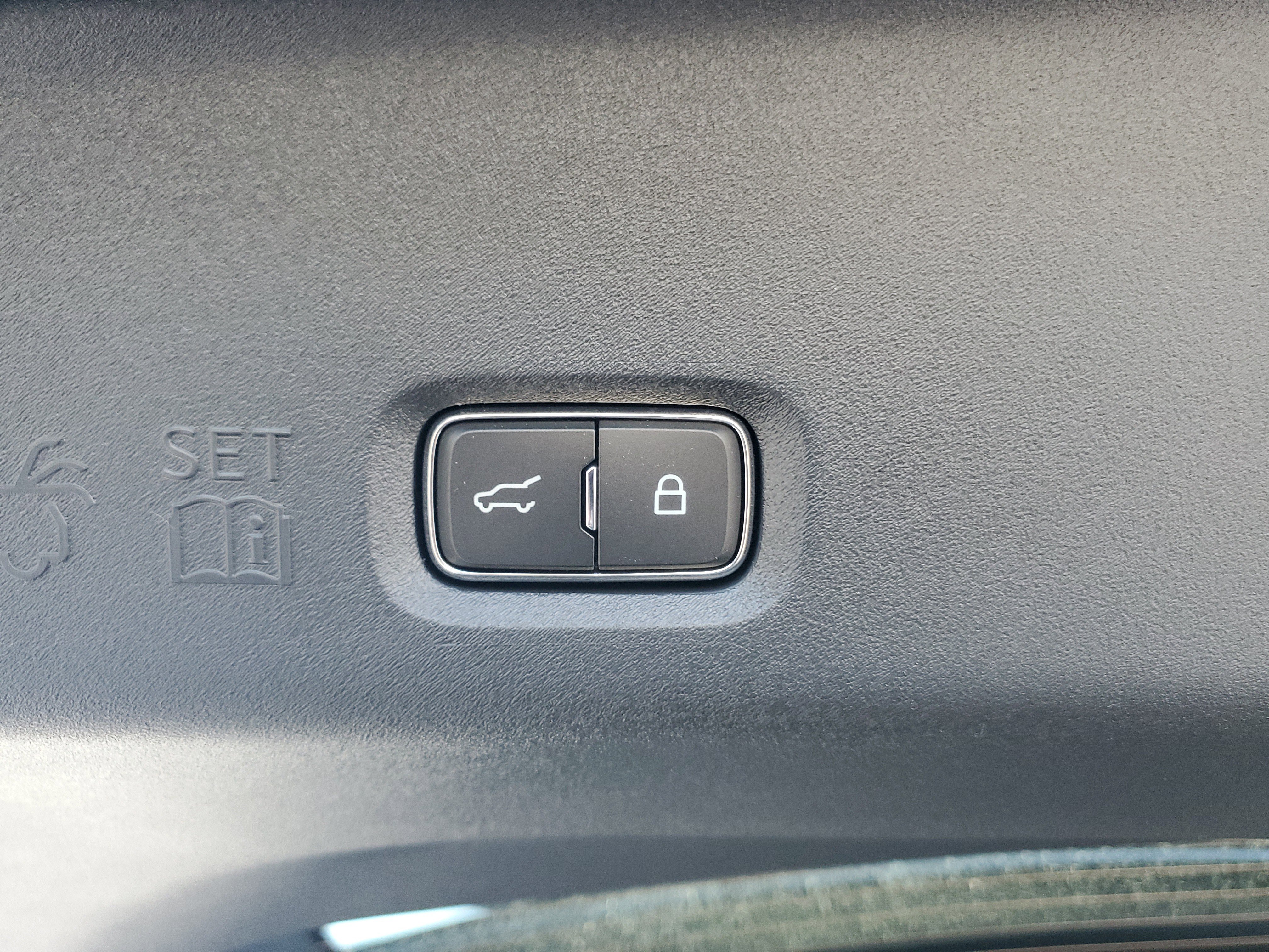 New 2026 Lincoln Navigator Reserve AWD/4WD image 34