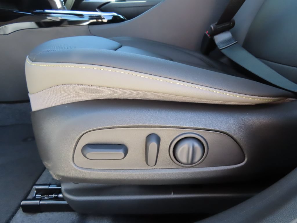 New 2026 Chevrolet Trax ACTIV w/ Driver Confidence Package FWD image 8