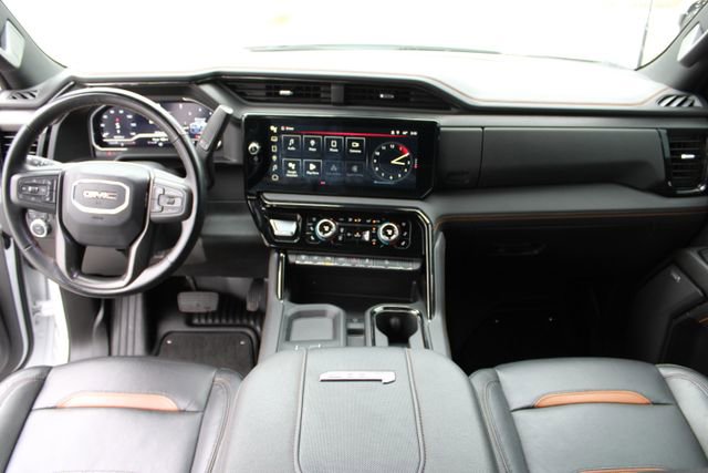 Used 2024 GMC Sierra 2500 AT4 w/ AT4 Premium Plus Package AWD/4WD image 18