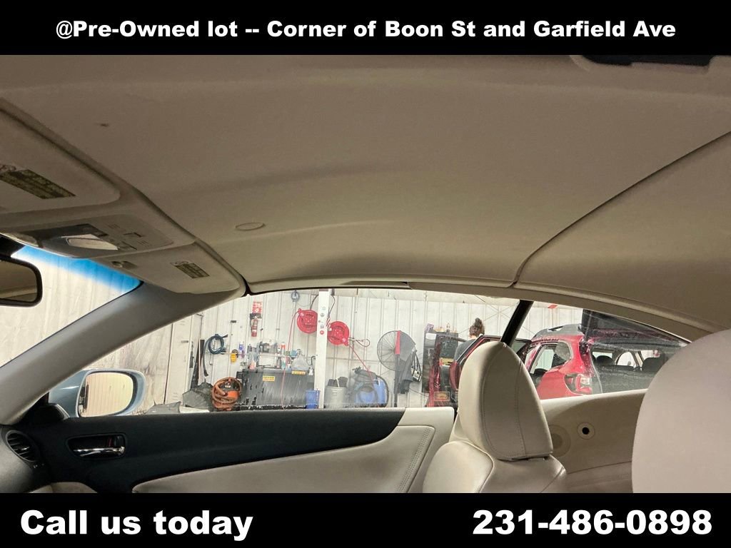 Used 2010 Lexus IS 250C image 12