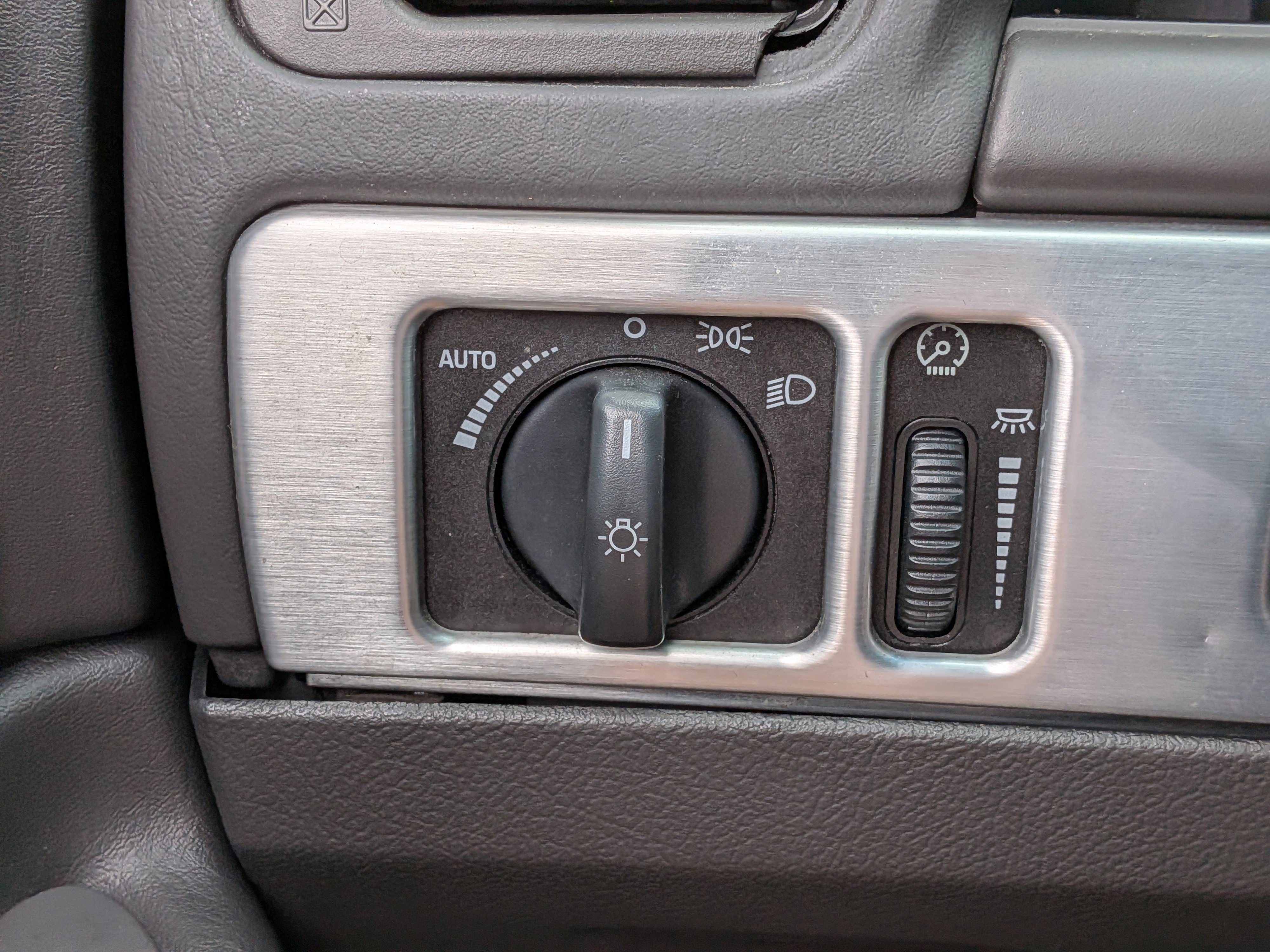 Used 2002 Ford Thunderbird image 21