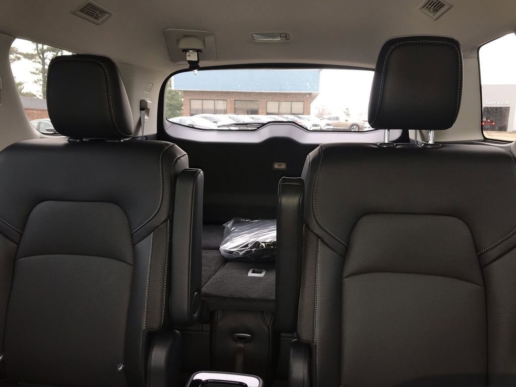 New 2026 Nissan Pathfinder SL image 22