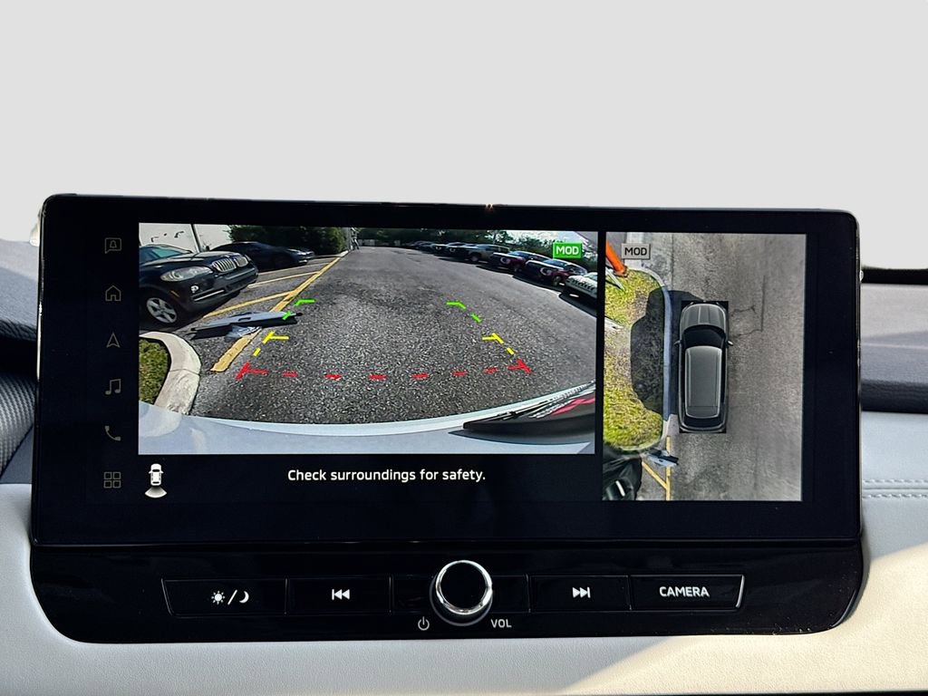 Used 2025 Mitsubishi Outlander SEL image 15