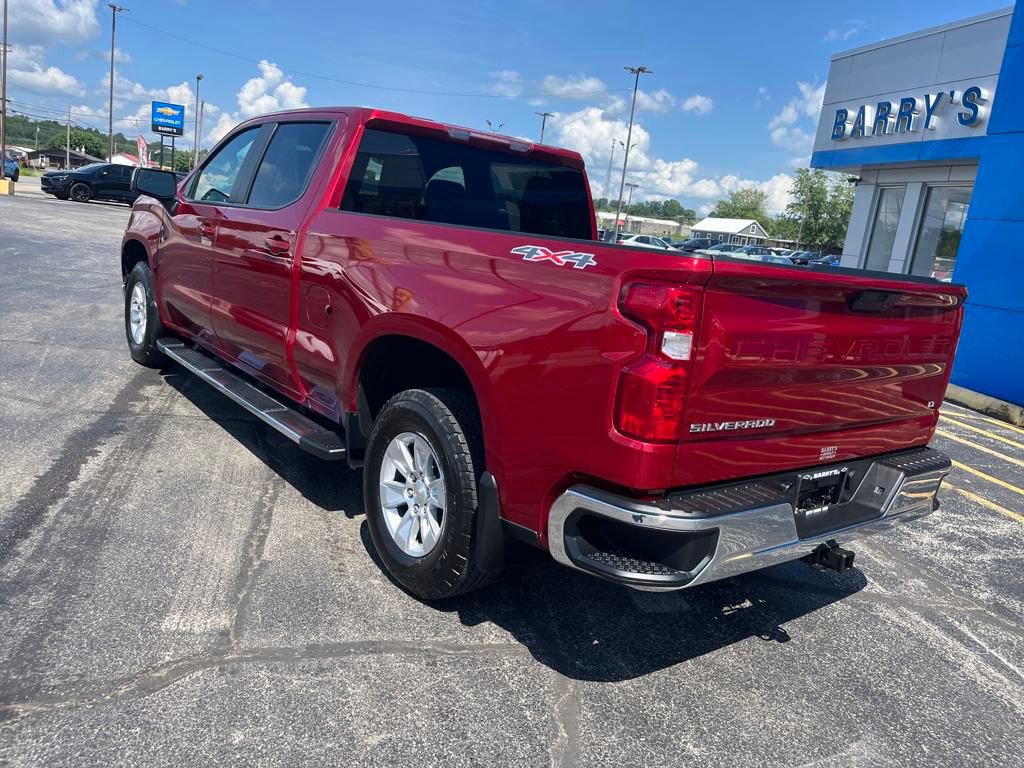 Used 2021 Chevrolet Silverado 1500 LT image 3