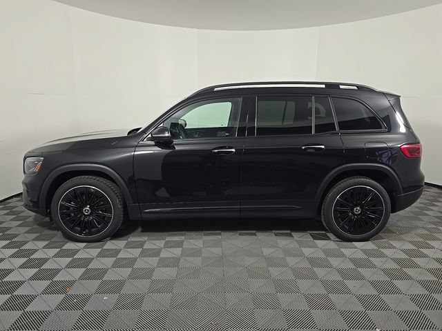 New 2026 Mercedes-Benz GLB 250 4MATIC image 2
