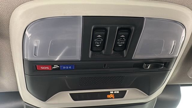 Used 2024 Subaru Crosstrek 2.0i Premium image 29