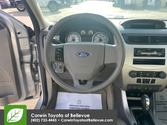 Used 2010 Ford Focus SE FWD image 21