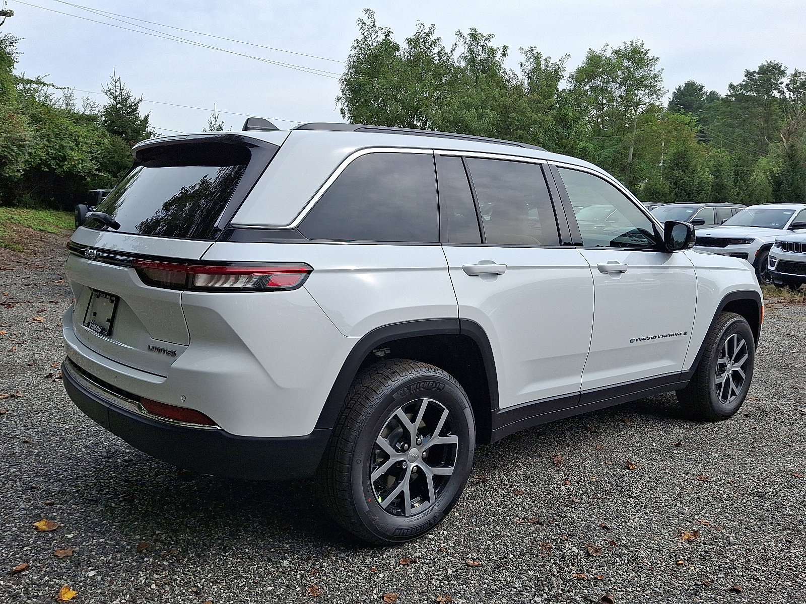 New 2025 Jeep Grand Cherokee Limited image 4