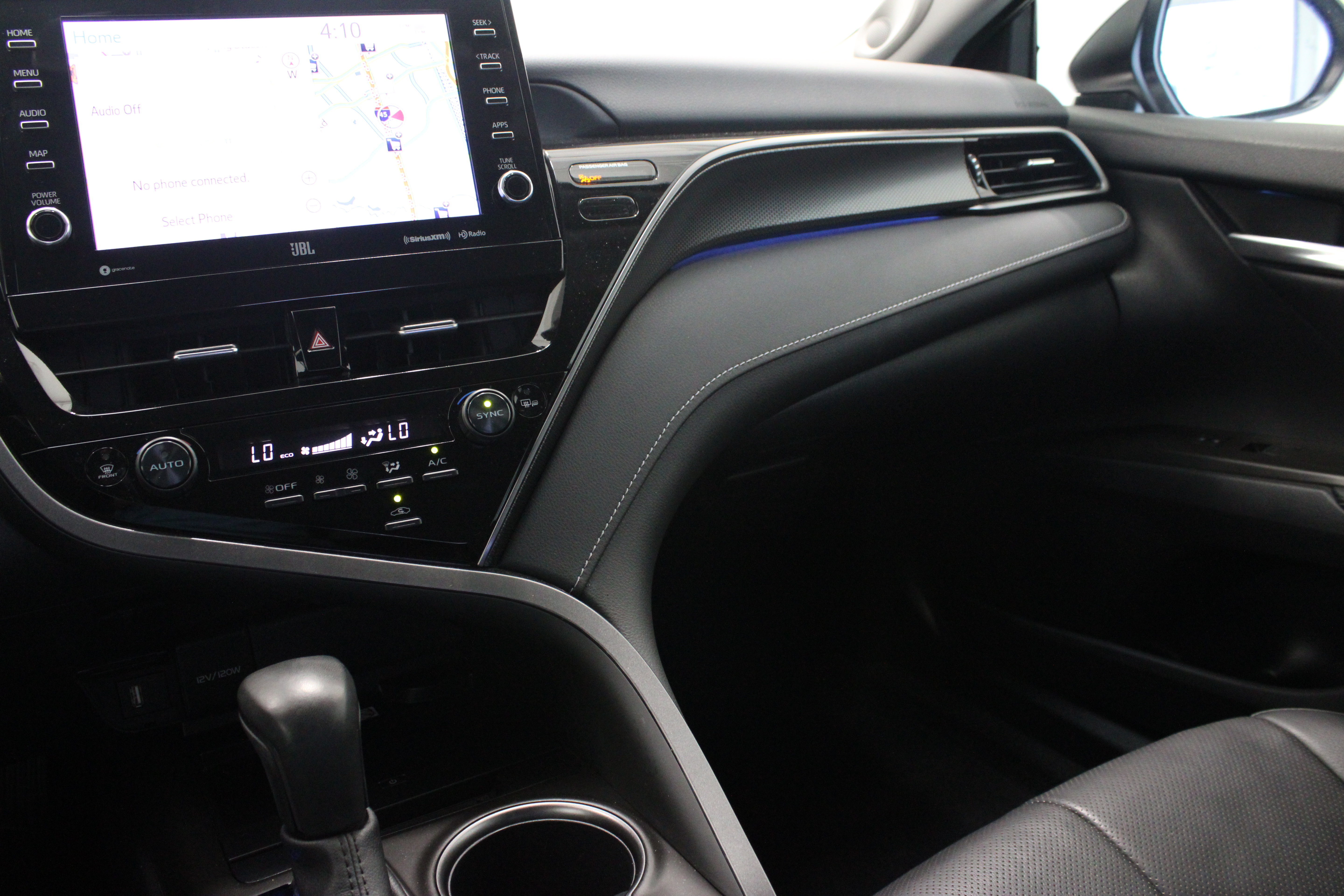 Used 2024 Toyota Camry XSE w/ Navigation Package FWD image 15