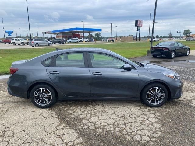 Used 2024 Kia Forte LXS image 7