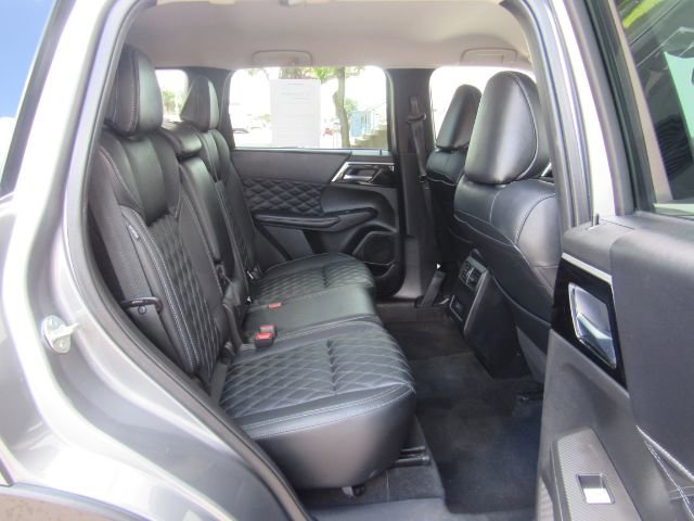 Used 2022 Mitsubishi Outlander SEL image 24