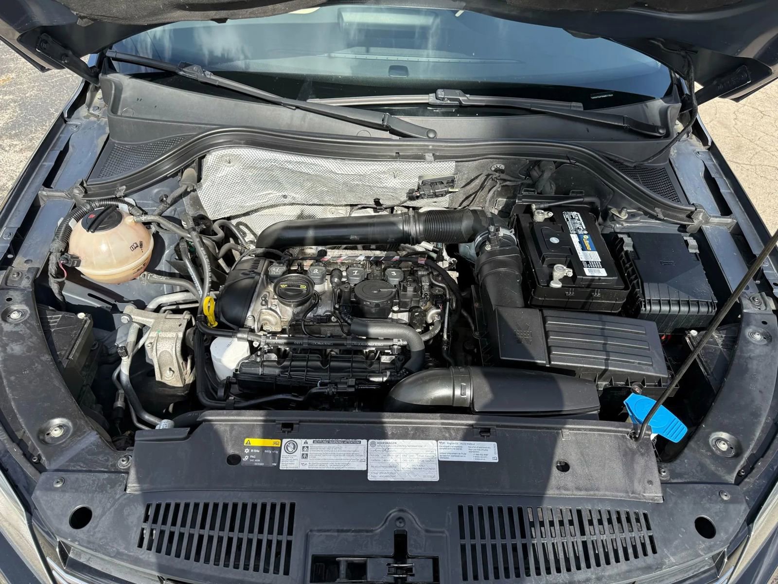 Used 2017 Volkswagen Tiguan SEL image 21