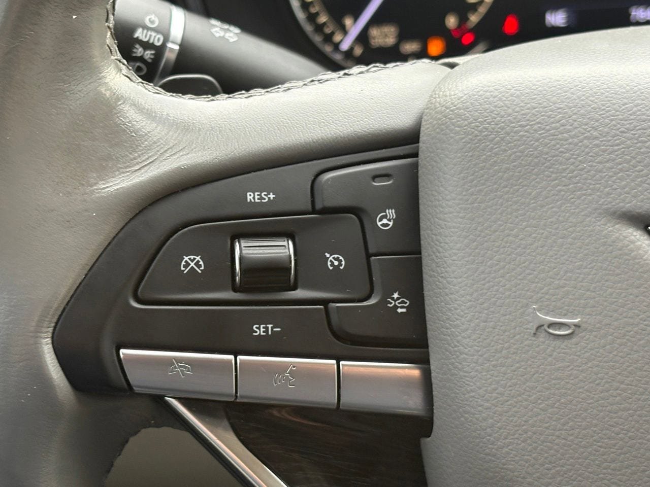 Used 2020 Cadillac XT6 Premium Luxury FWD image 19
