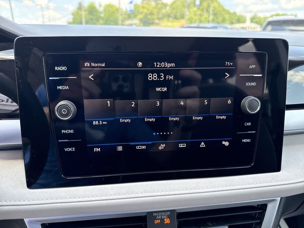 New 2025 Volkswagen Taos SE AWD/4WD image 15