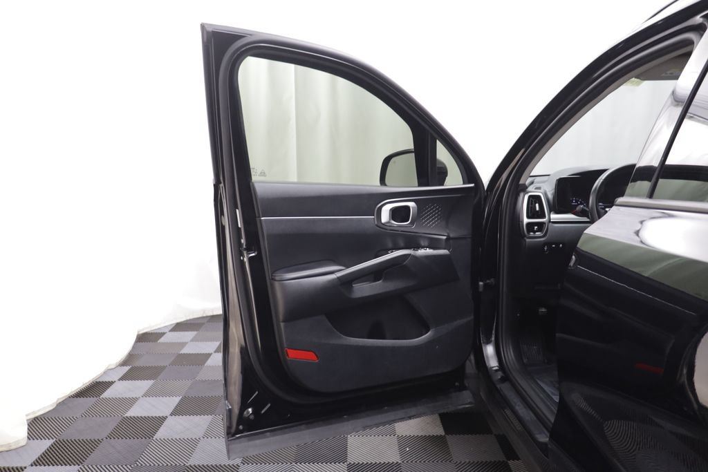 Used 2021 Kia Sorento S AWD/4WD image 4