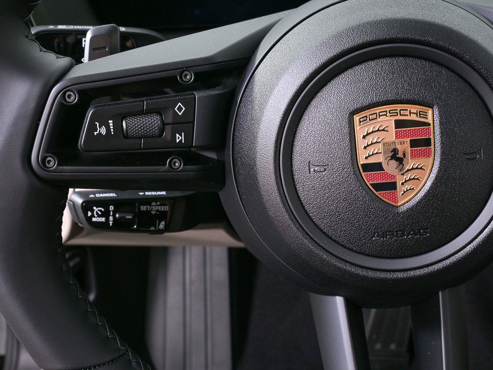 New 2026 Porsche Panamera image 10