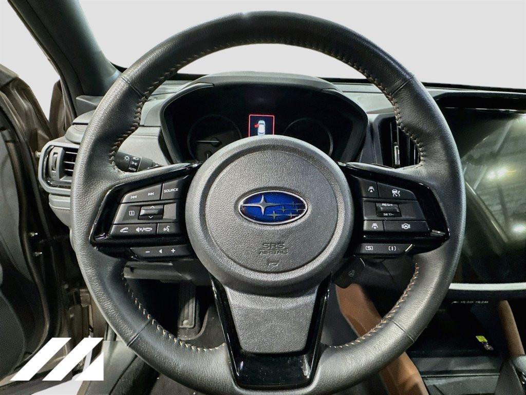 Used 2025 Subaru Forester Touring AWD/4WD image 11