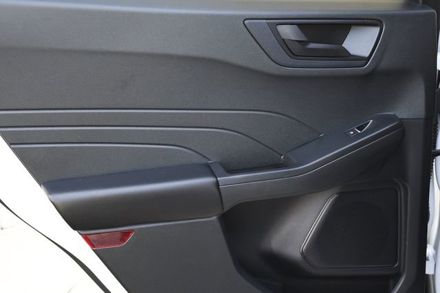 Used 2022 Ford Escape SE image 23