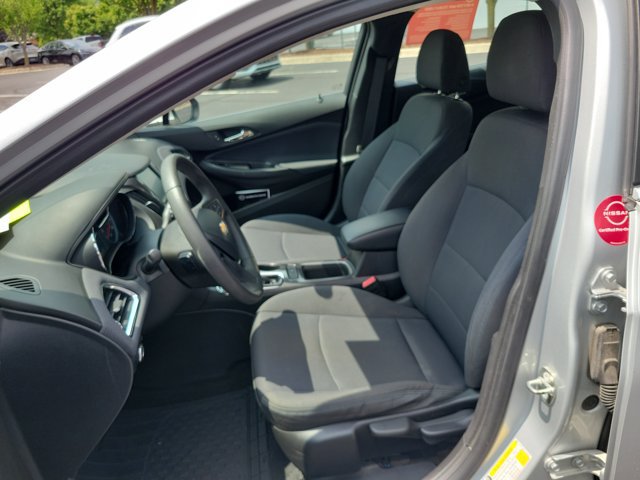 Used 2018 Chevrolet Cruze LT FWD image 8
