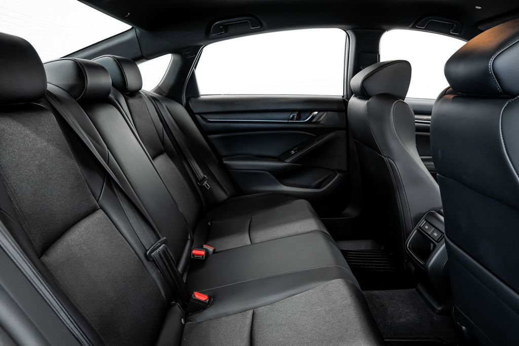 Used 2022 Honda Accord Sport image 32